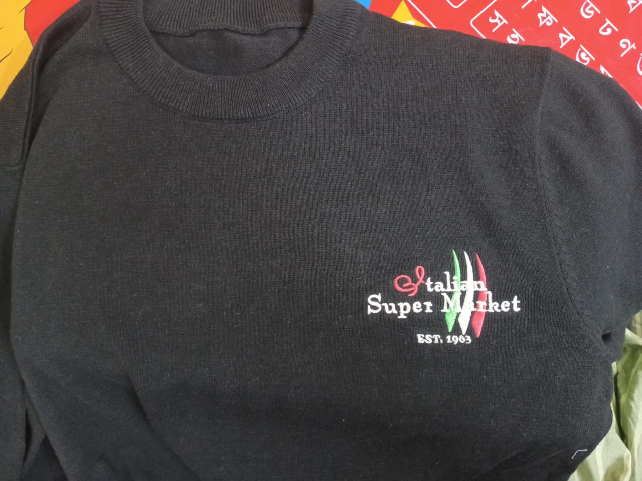 Custom hat supplier product sample with red embroidery